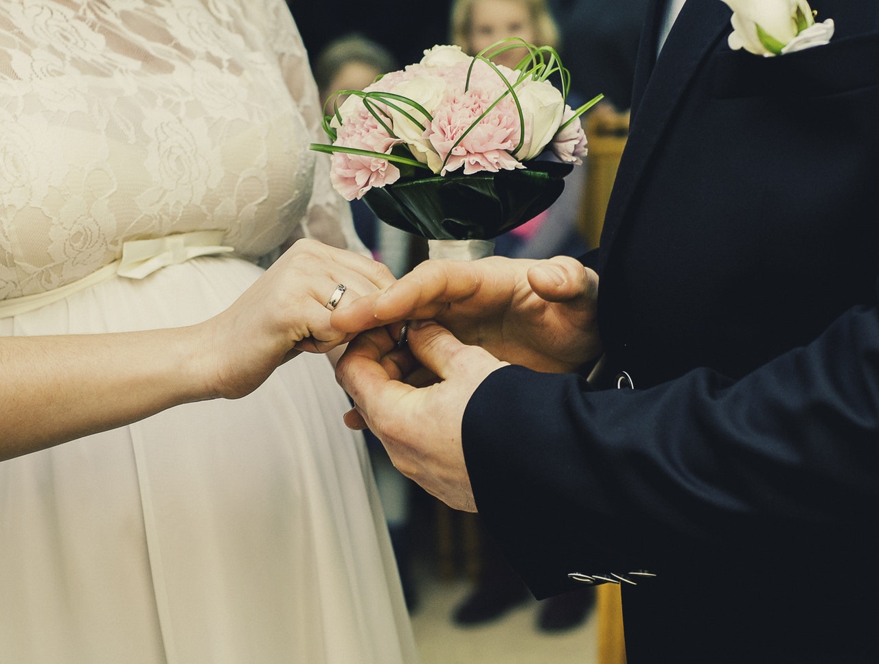 Three Tips on Choosing Men’s Wedding Bands