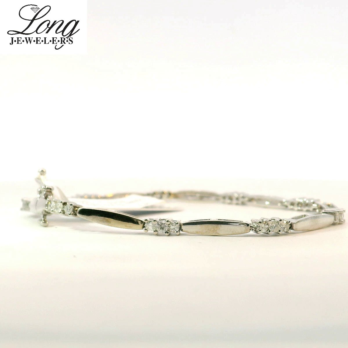 14K Yellow Gold Diamond Bracelet: Timeless Elegance & Sparkling Luxury 14K Yellow Gold Diamond Bracelet: Timeless Elegance & Sparkling Luxury