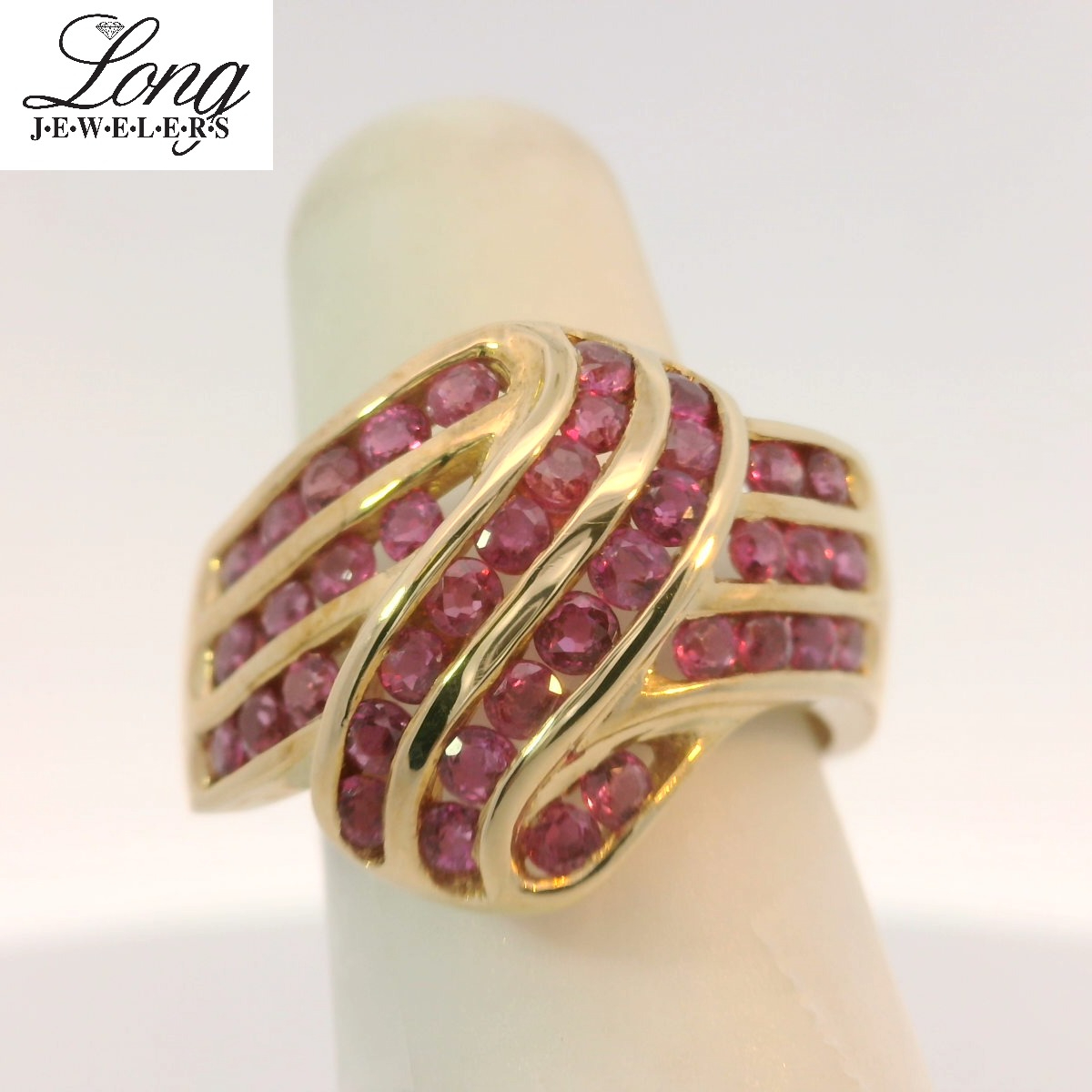 Stunning 14K Yellow Gold Cocktail Ring for a Dazzling Statement Stunning 14K Yellow Gold Cocktail Ring for a Dazzling Statement