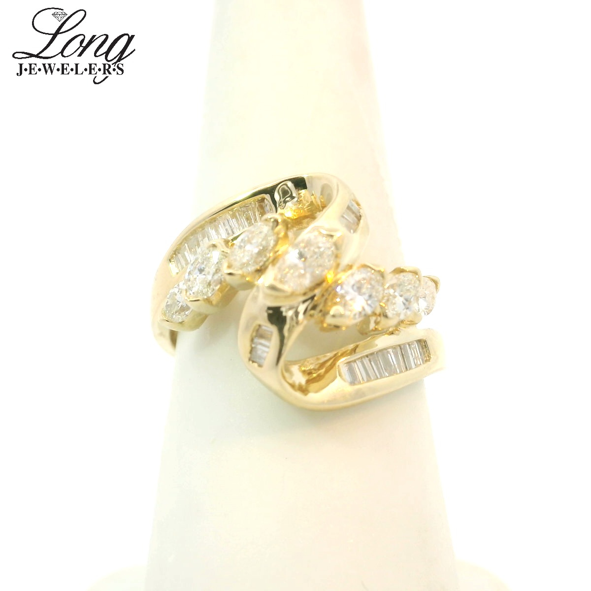 14K Yellow Gold Cluster Ring: Timeless Elegance and Sparkling Brilliance