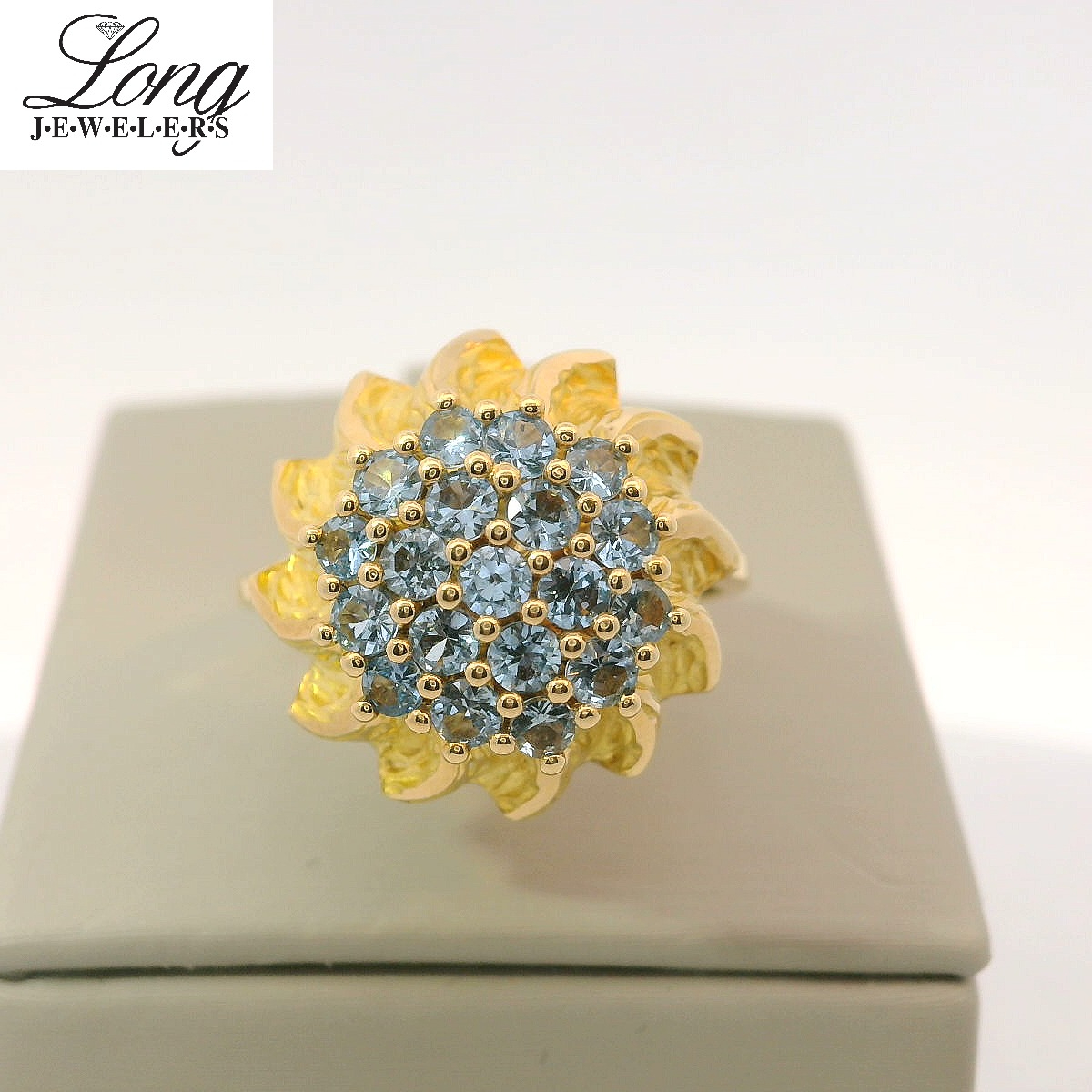 18K Yellow Gold w/ 19 Spinels Gemstones Ring 18K Yellow Gold w/ 19 Spinels Gemstones Ring