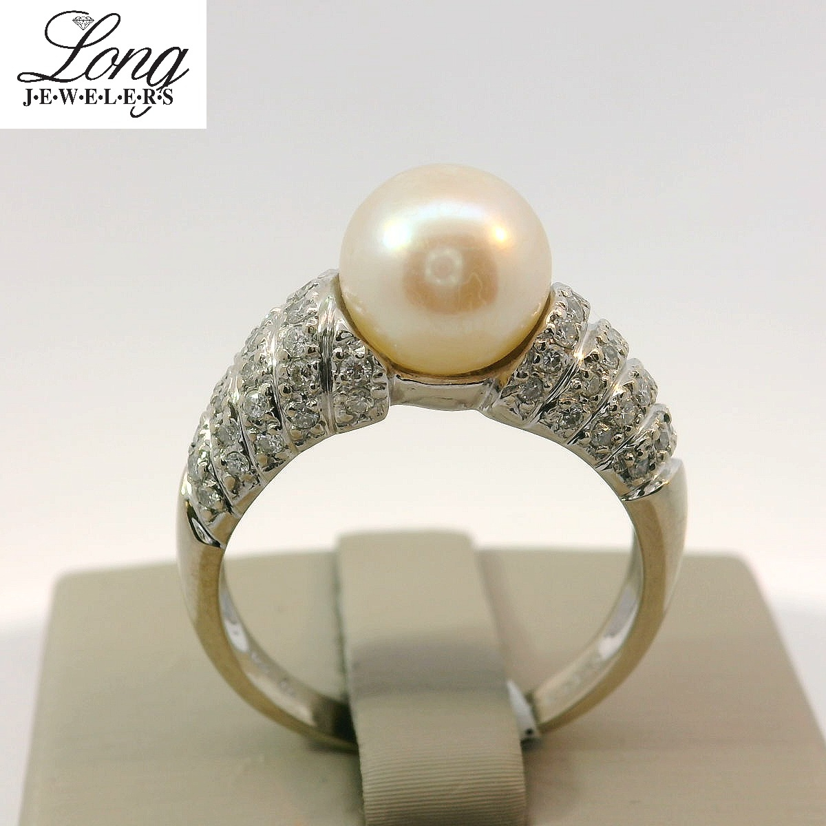 14K Yellow Gold 8mm Pearl Ring 14K Yellow Gold 8mm Pearl Ring