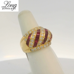 18K Yellow Gold Cluster Ring: Elegant and Timeless Design thumbnail 2