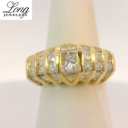 18K Yellow Gold Cluster Ring: Elegant and Timeless Design thumbnail 1