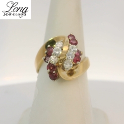 14K Yellow Gold Cluster Ring: Timeless Elegance and Sparkling Brilliance thumbnail 2