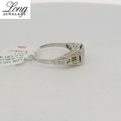 18K Yellow Gold Ring: Timeless Elegance and Romantic Charm thumbnail 2