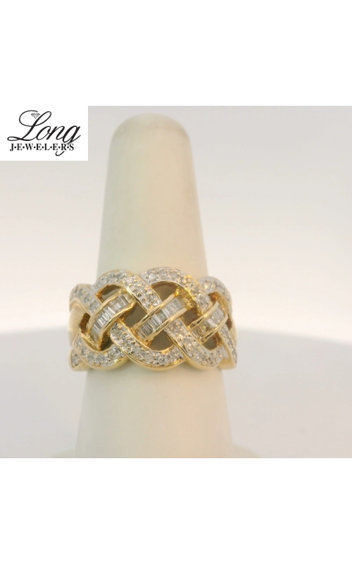 14K Yellow Gold Diamond Ring: Timeless Elegance and Sparkling Brilliance