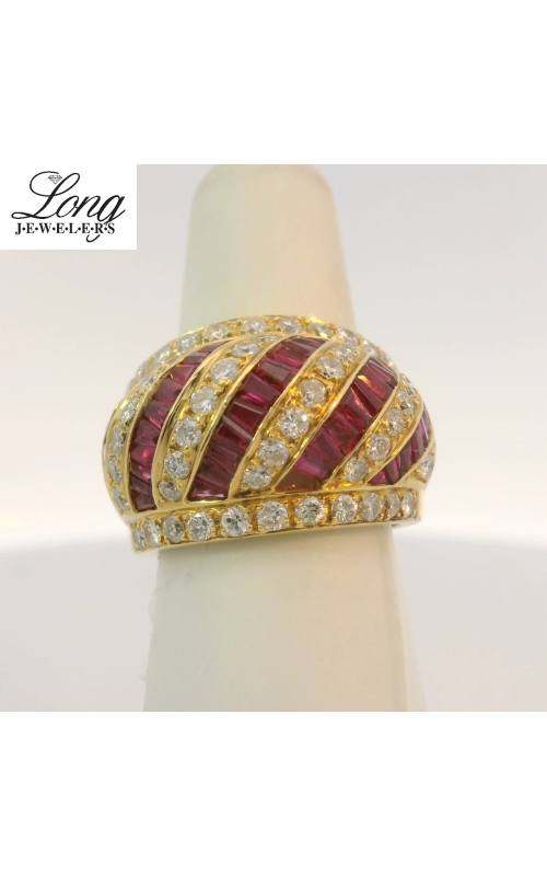 18K Yellow Gold Cluster Ring: Elegant and Timeless Design